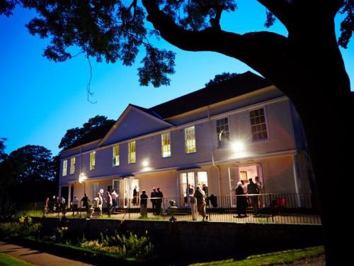 Lauderdale House at dusk